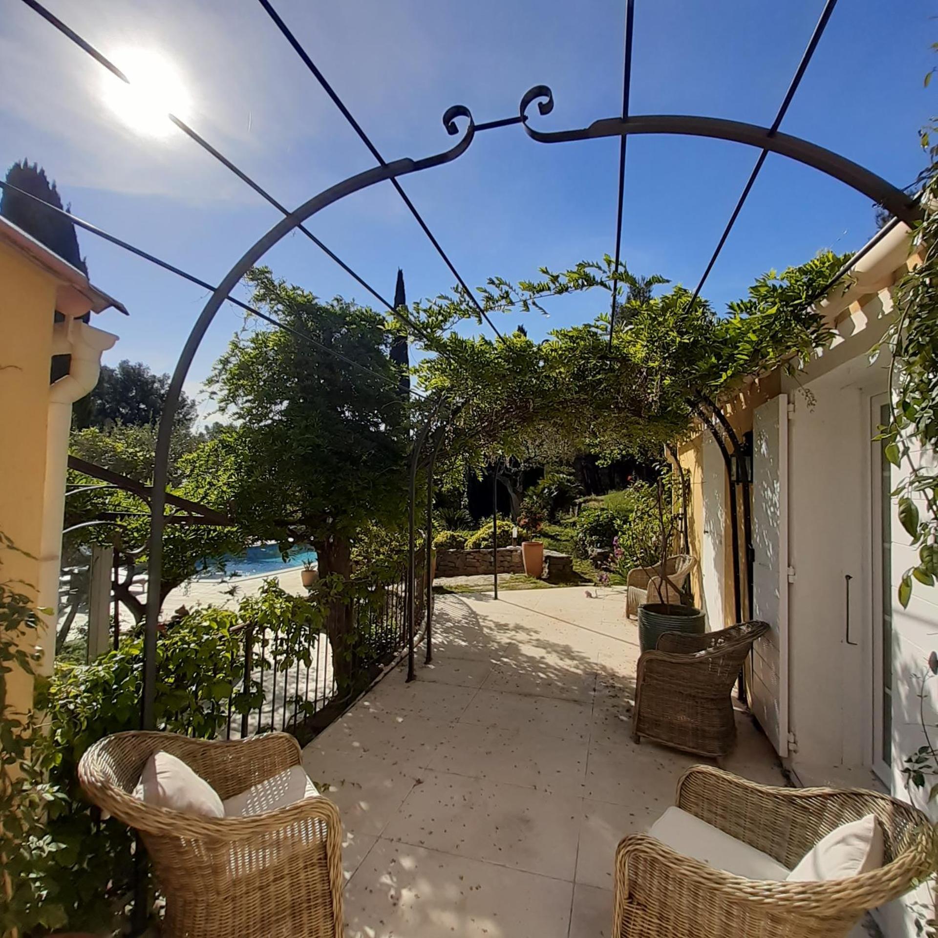 Mas Lei Bancau Bed and Breakfast Le Beausset Exteriör bild