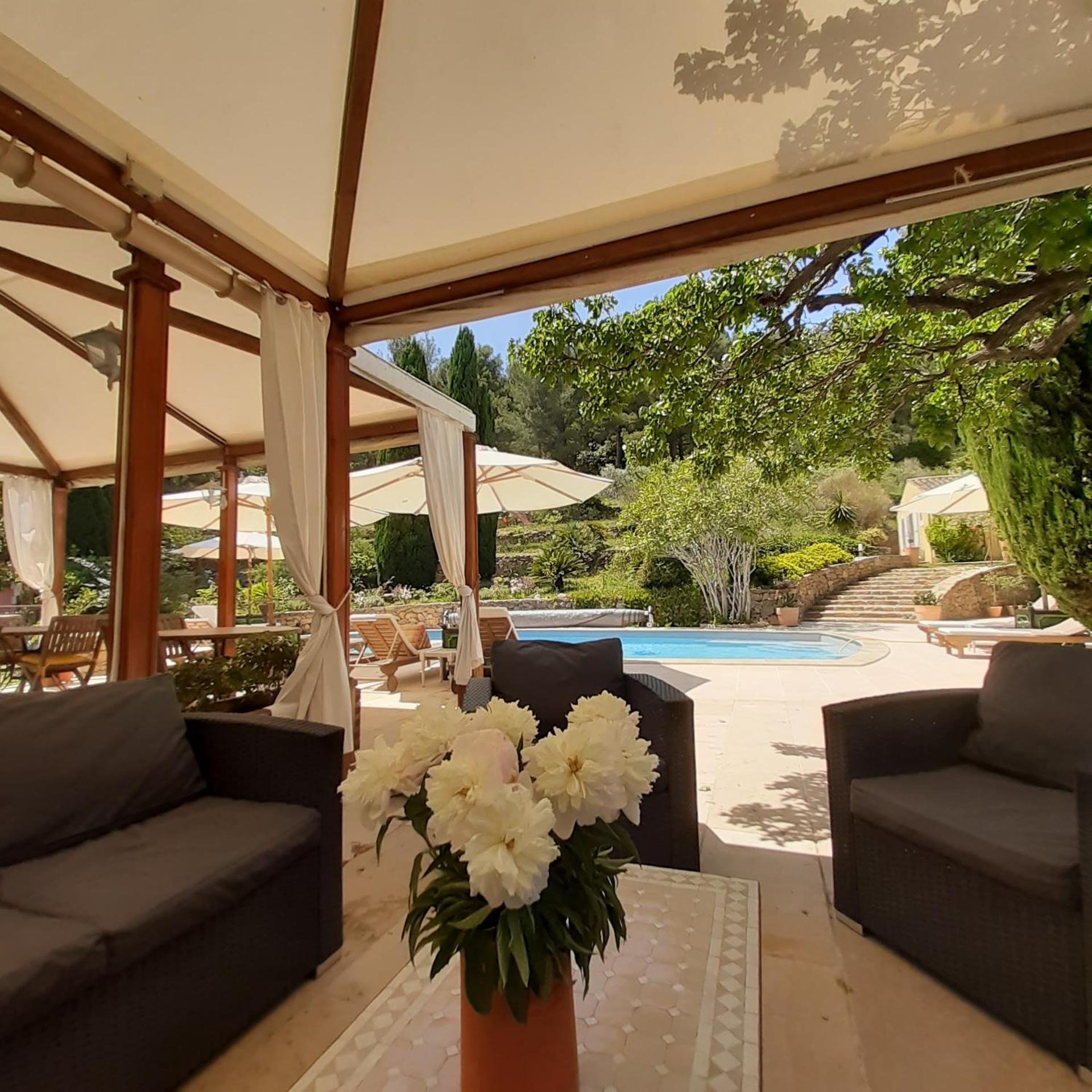 Mas Lei Bancau Bed and Breakfast Le Beausset Exteriör bild